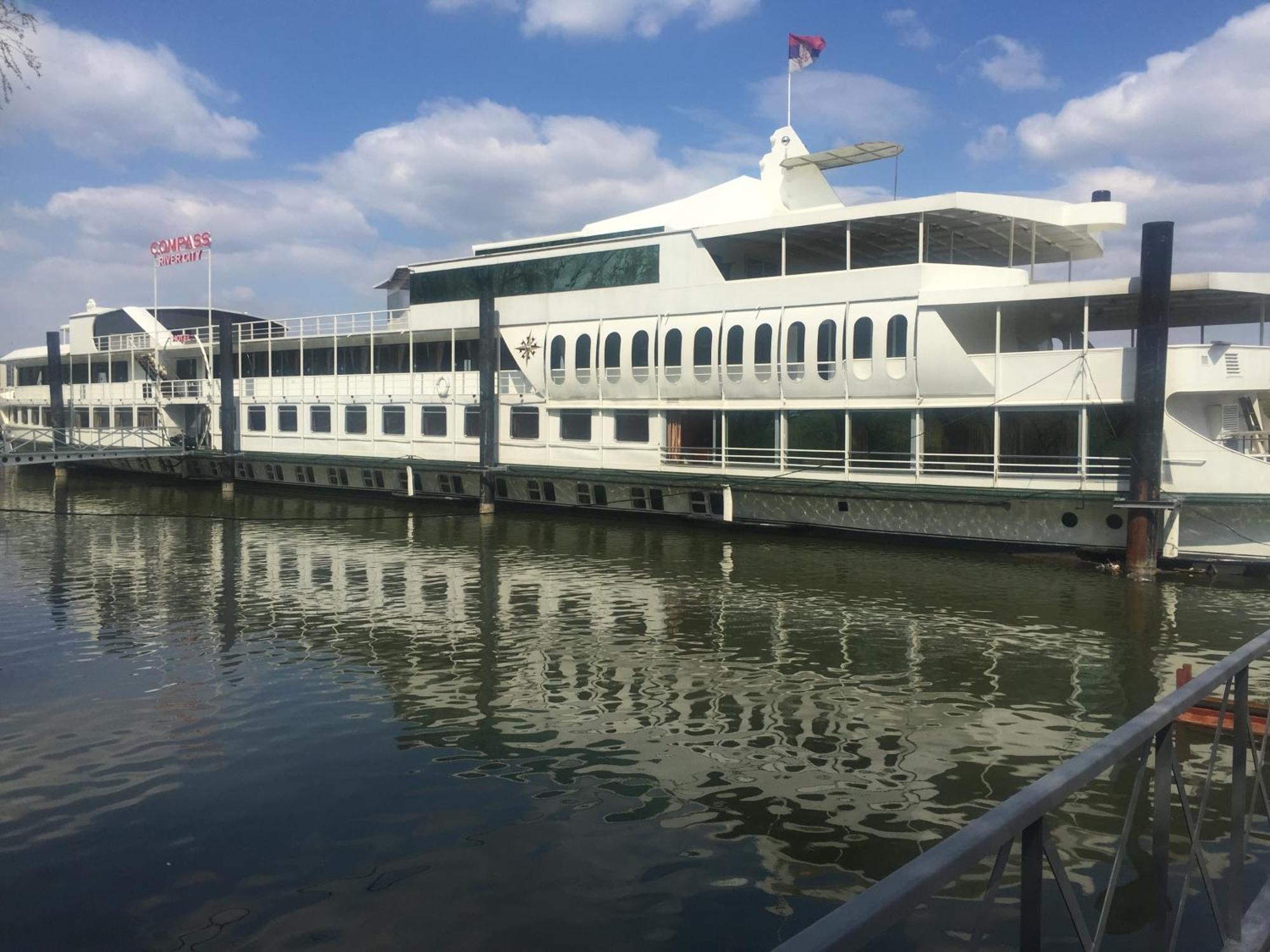 Compass River City Botel Belgrad Zewnętrze zdjęcie