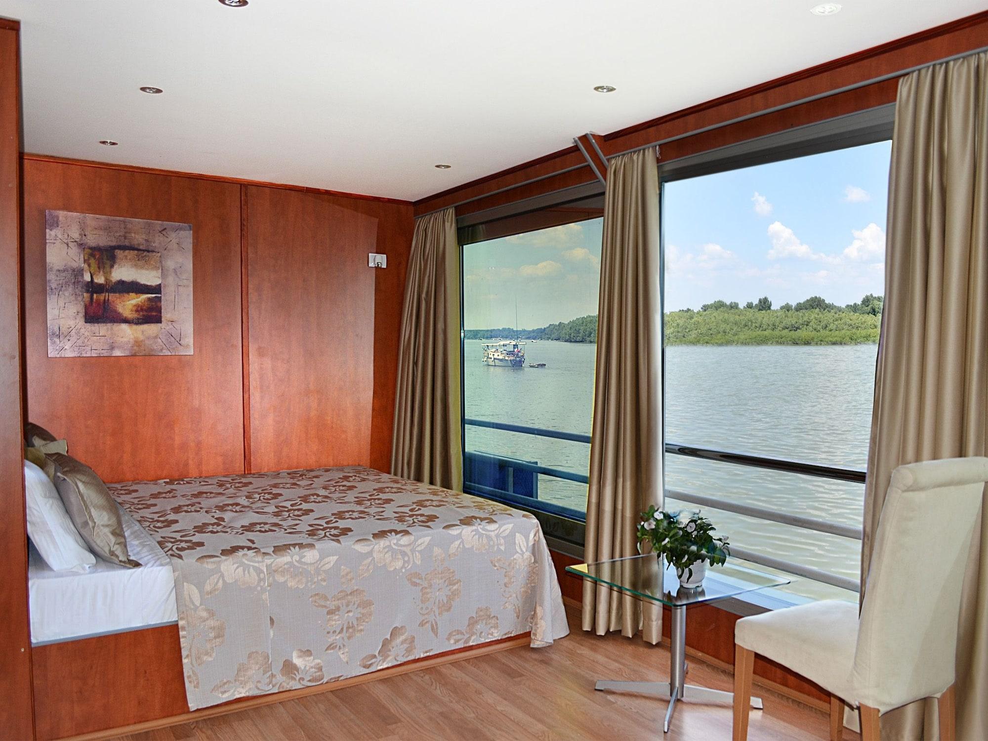 Compass River City Botel Belgrad Zewnętrze zdjęcie