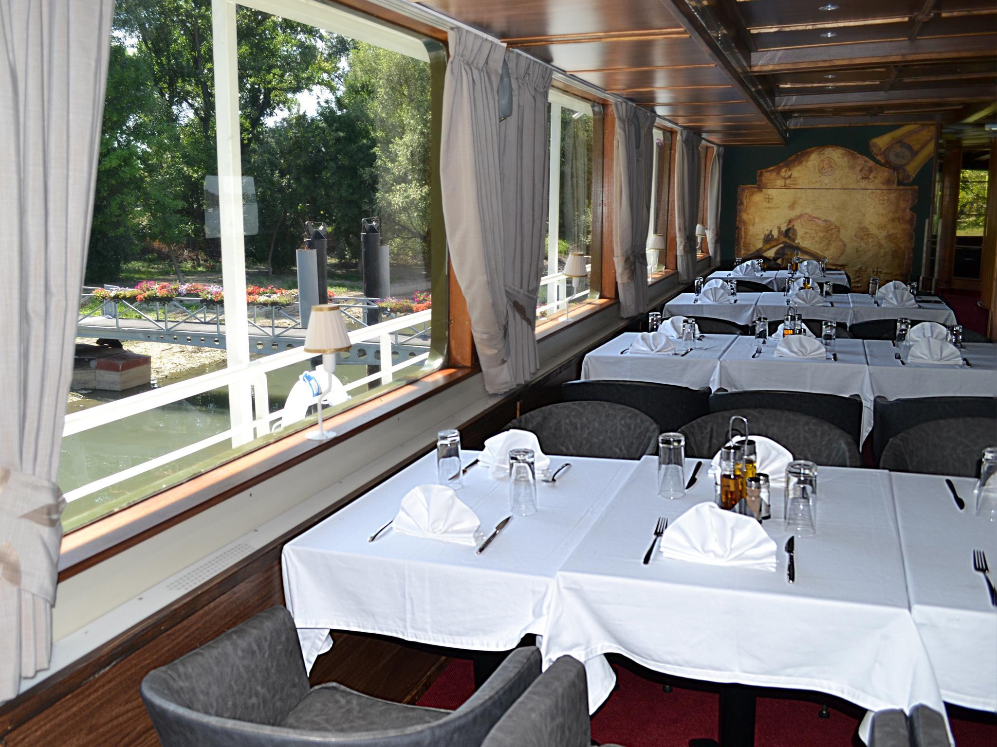 Compass River City Botel Belgrad Zewnętrze zdjęcie