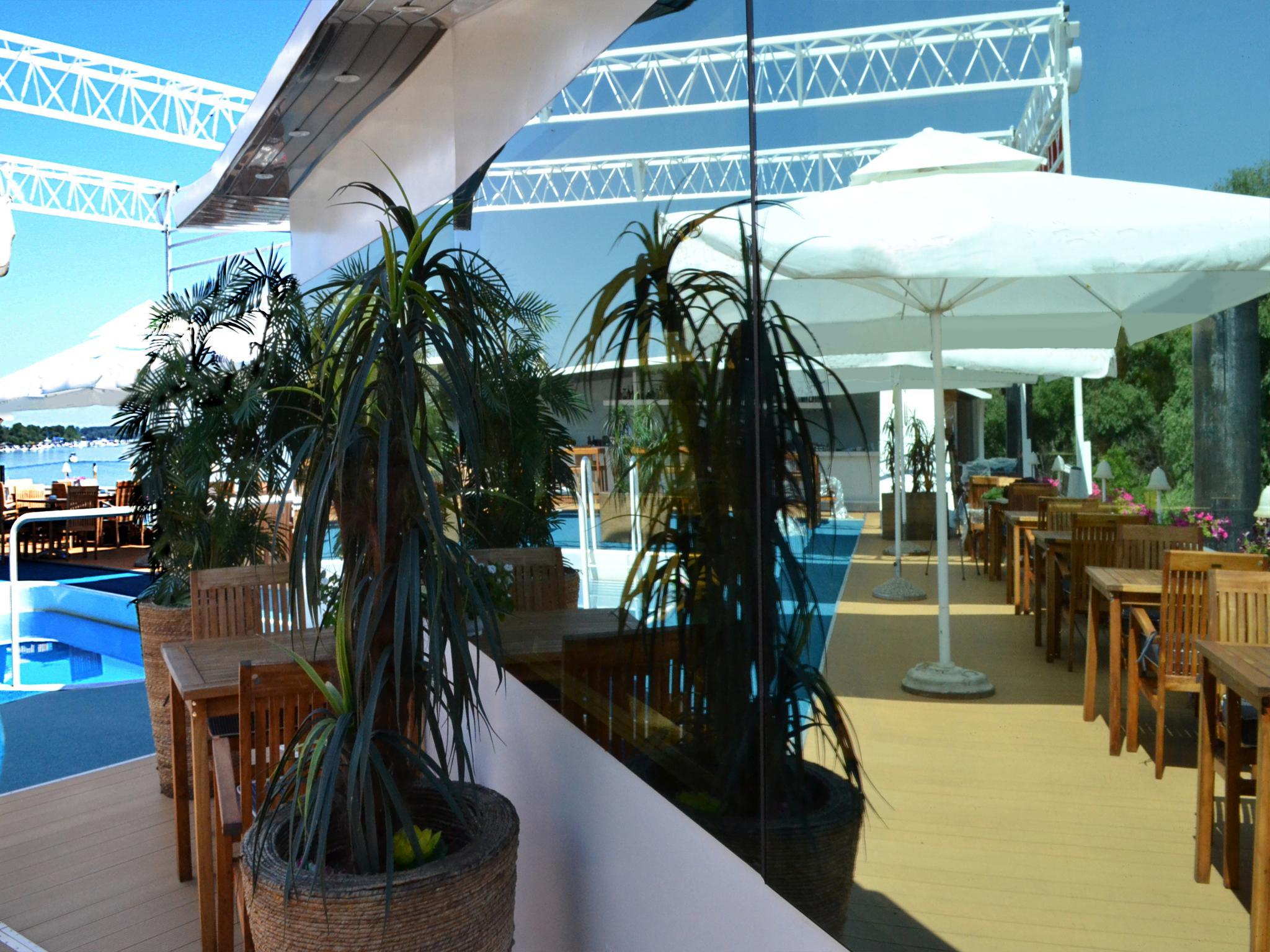 Compass River City Botel Belgrad Zewnętrze zdjęcie