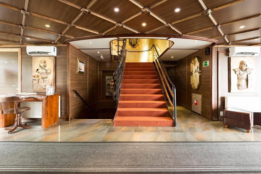 Compass River City Botel Belgrad Zewnętrze zdjęcie