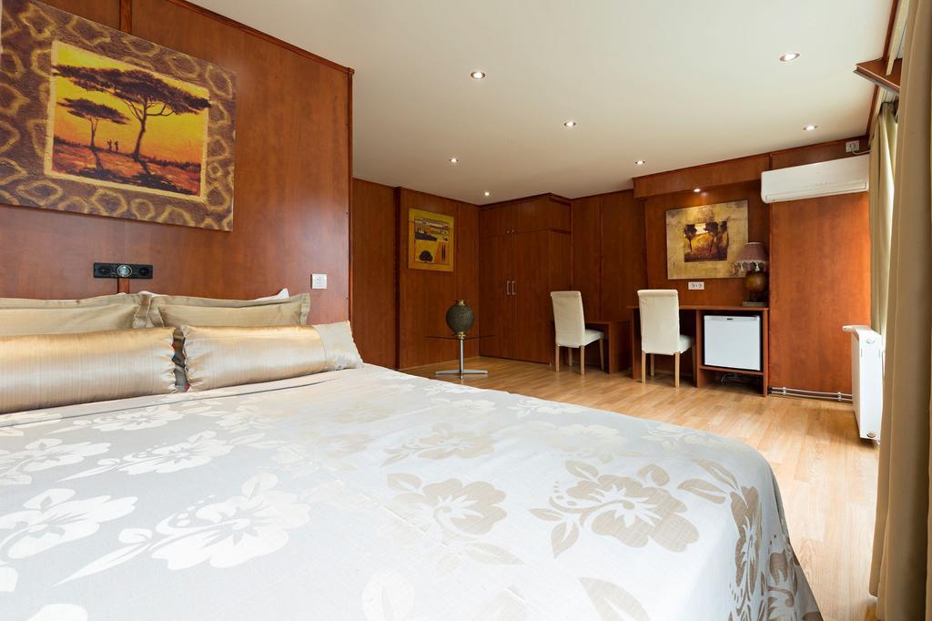 Compass River City Botel Belgrad Zewnętrze zdjęcie
